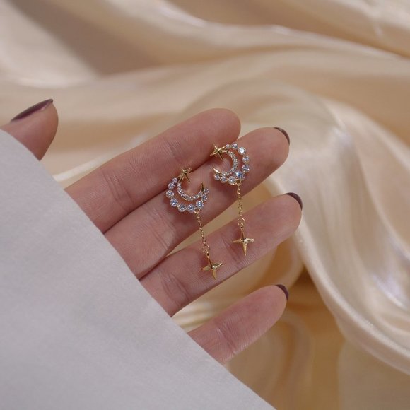 NEW 14K Gold Plated Diamond Moon Star Earrings d - Picture 8 of 8